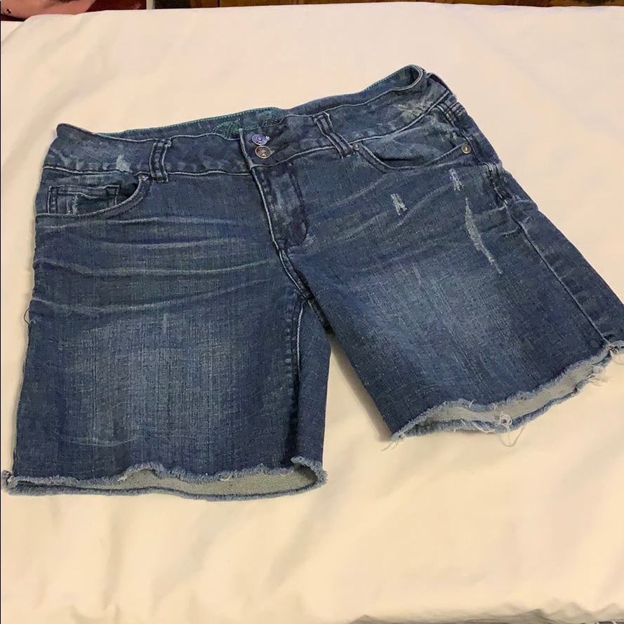 Bailey Jean Shorts